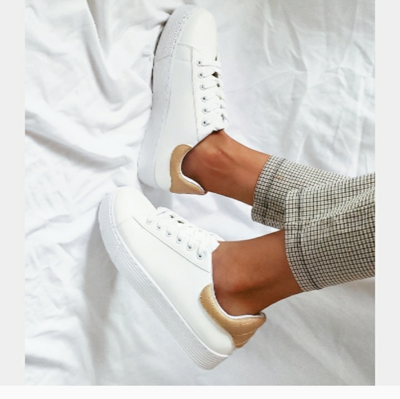 🆕️Back to School//Tan platform sneaker - Picture 3 of 8